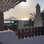 Front House 'casa Neen' * Corralejo