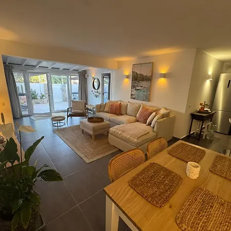 Front House 'casa Neen' Casa vacanze *