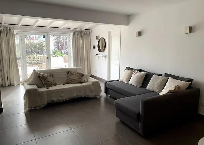 Front House 'casa Neen' 펜션 *